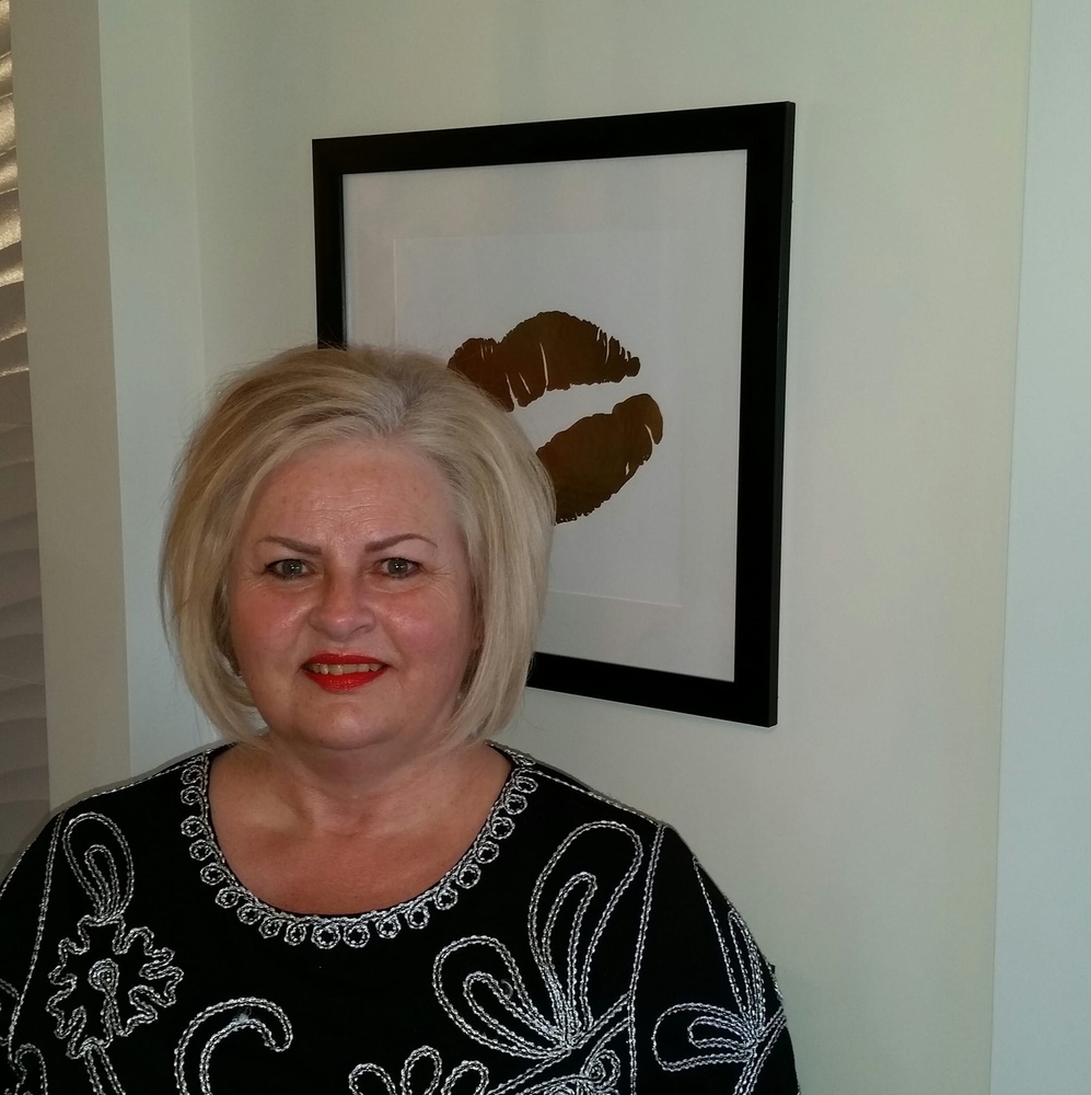 Meet your Posher, Cecilia